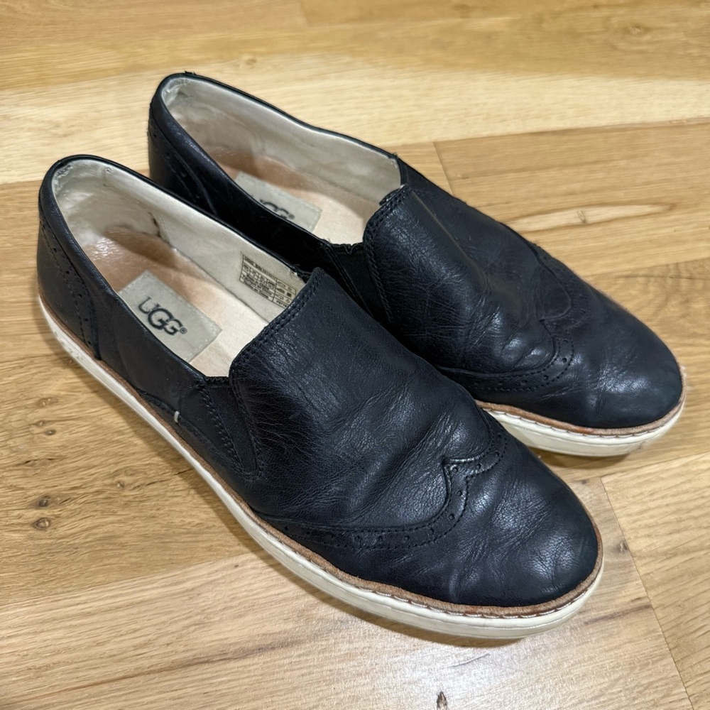UGG Women’s Hadria Black Leather Loafers
